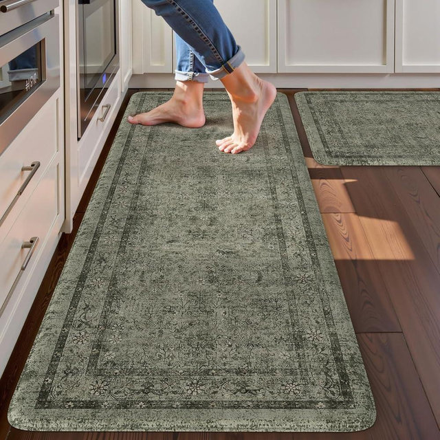 LEEVAN Anti Fatigue Kitchen Mats for Floor Green Cushioned Kitchen Rugs,Non-Slip Waterproof Kitchen Sink Standing Mat Wipe Clean for Kitchen Floor(20''x31''+20''x47'')