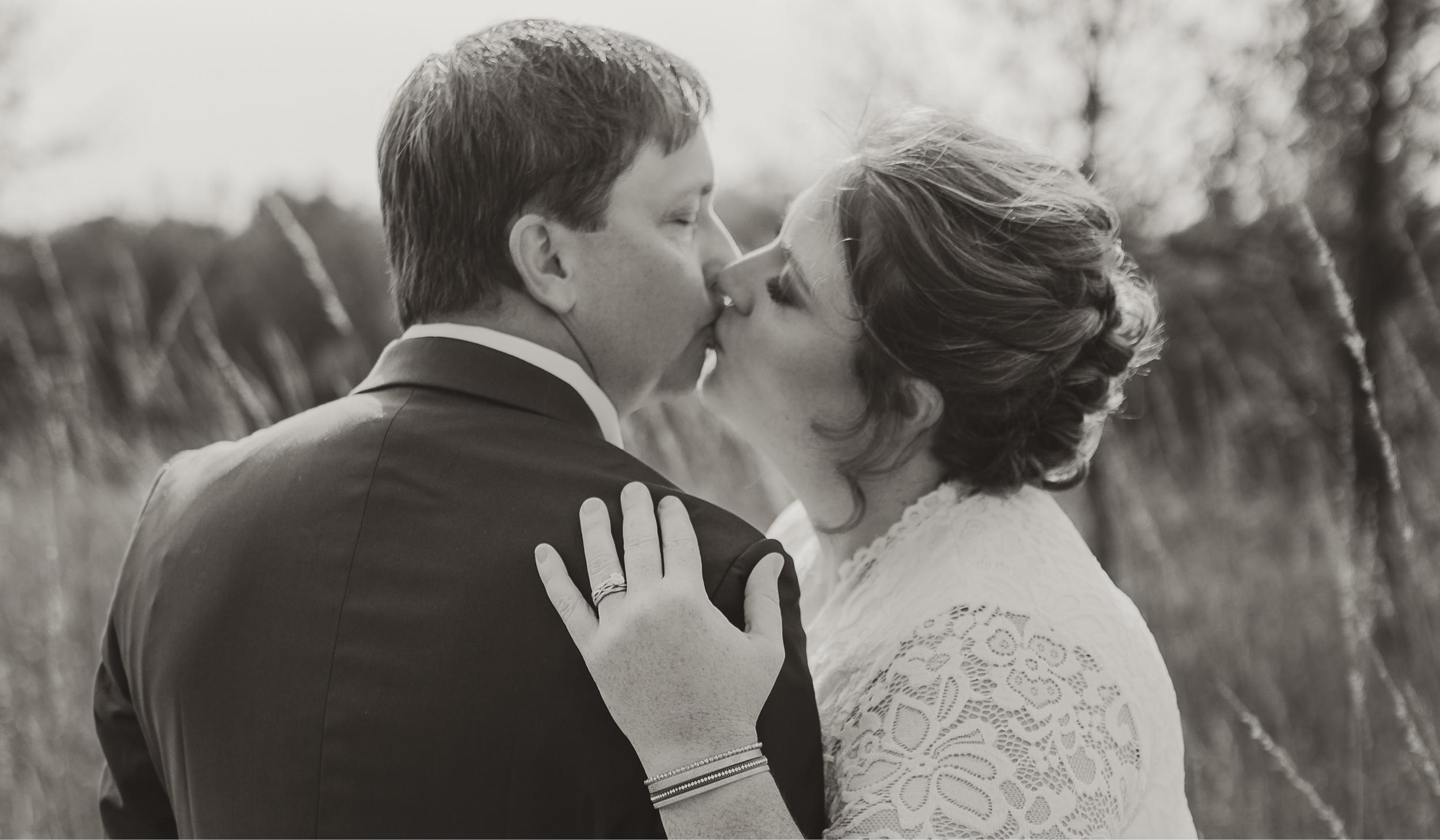 The Wedding Website of Julie Hennessy and Brad Skogheim