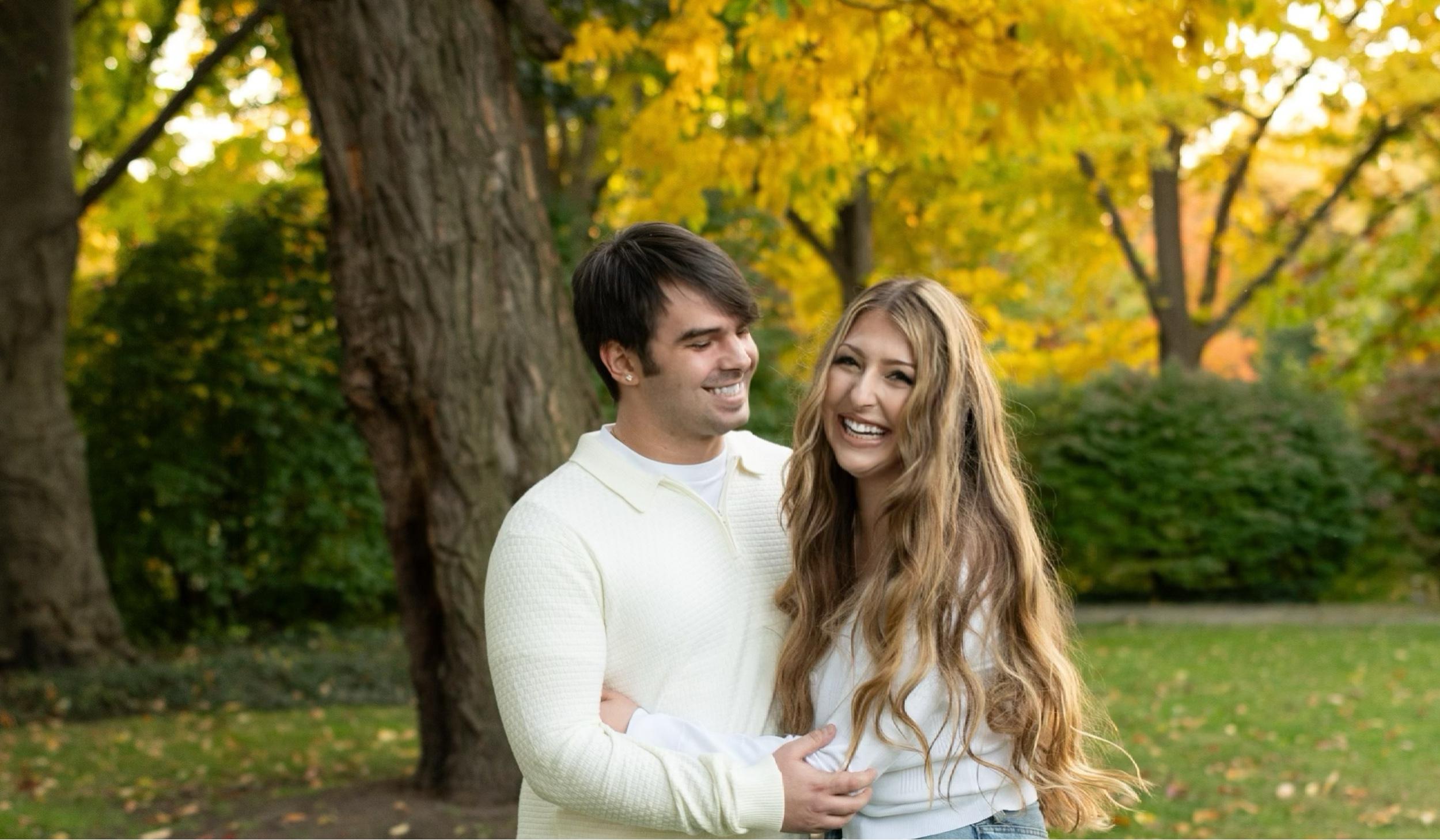 The Wedding Website of Lauren Commarata and Dominic Pastella