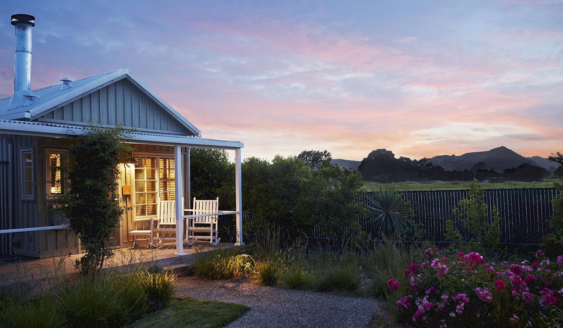 The Wedding Website of Sydney Pettit and Christopher Hoelle