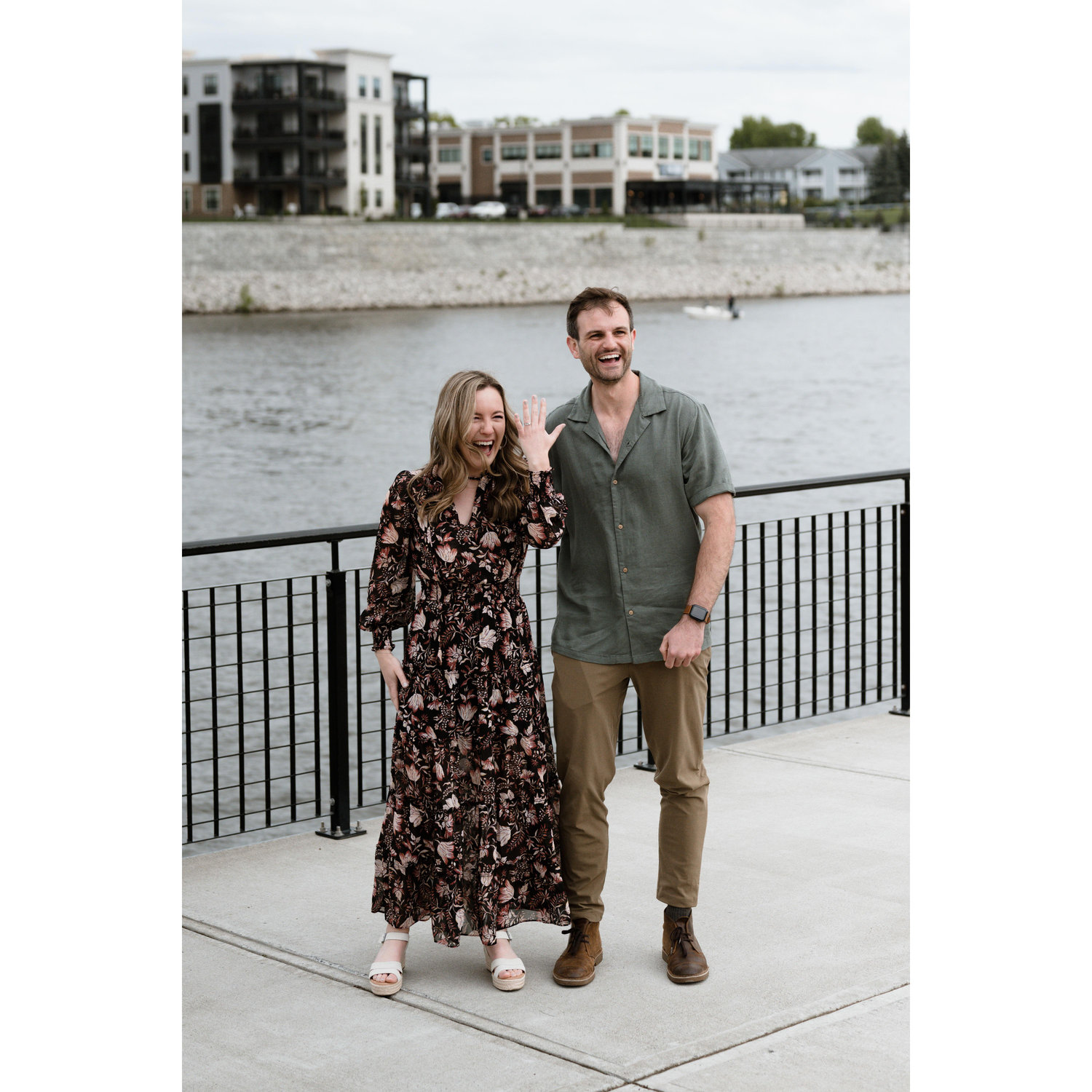 Michael had hired a photographer to follow Alyx around the market, and capture all these special moments. From Jacob Alejandro, through the proposal, and moments of
pure bliss afterwards.