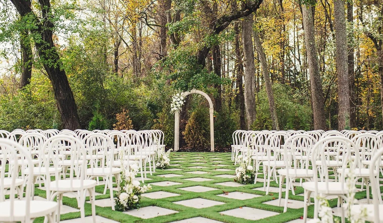 The Wedding Website of Aaron Peterson and Valerie Melson