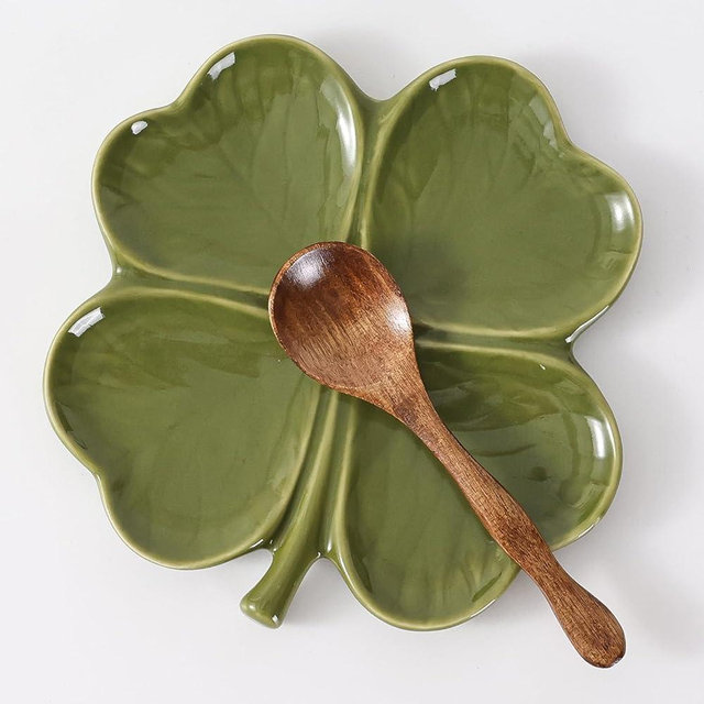 Ceramic Spoon Rest for Stove Top, Cute Four Leaf Clover Shaped Spoon Holder for Kitchen Countertop, Cooking Spoon Rest Table Decor (Green)