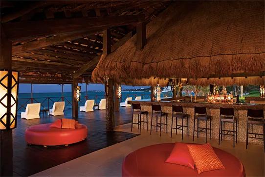 7 bars and lounges including Infusions, a lively spot serving over-the-top drinks made with fresh ingredients