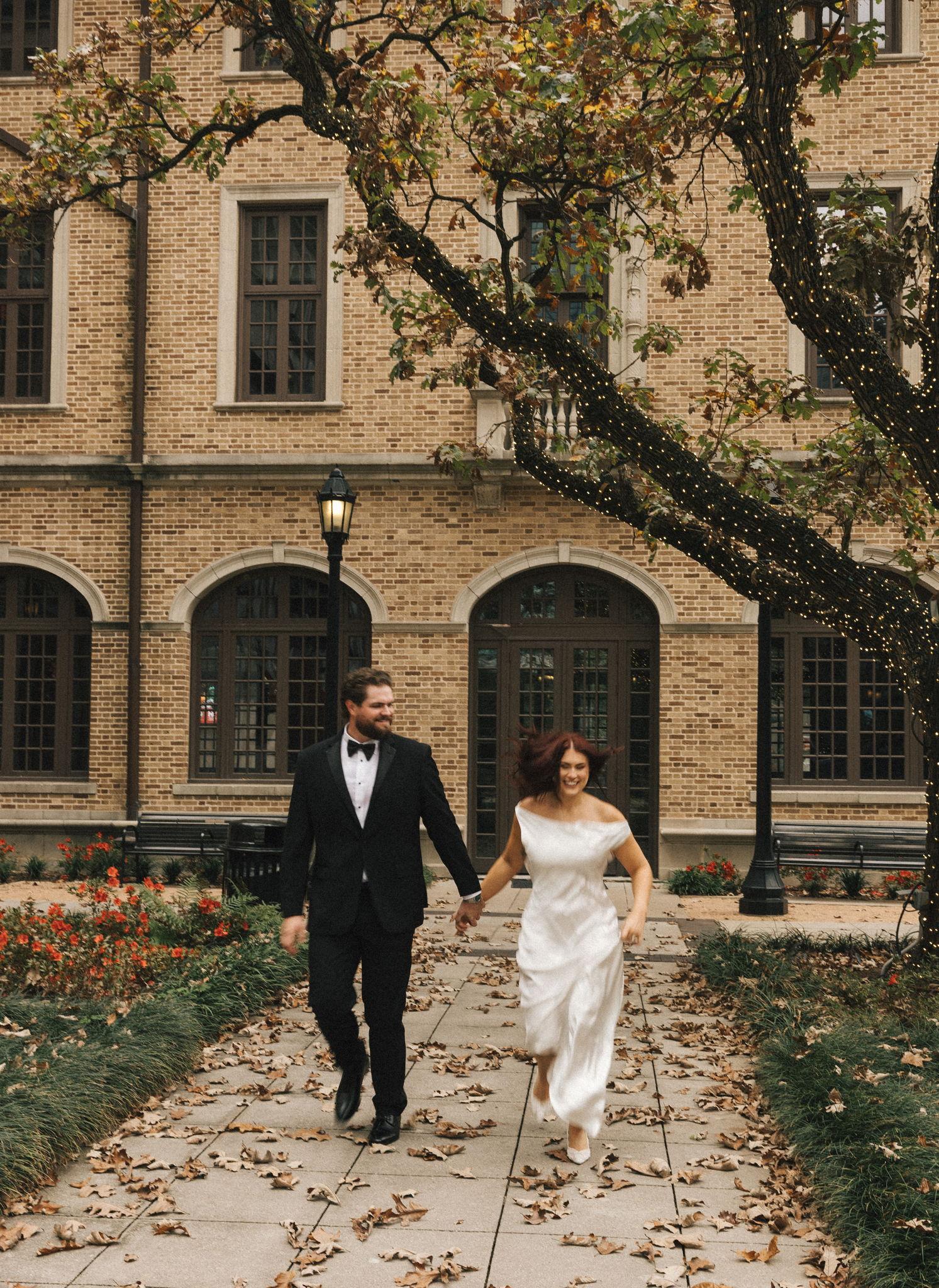 The Wedding Website of Jenna James and Slade Green