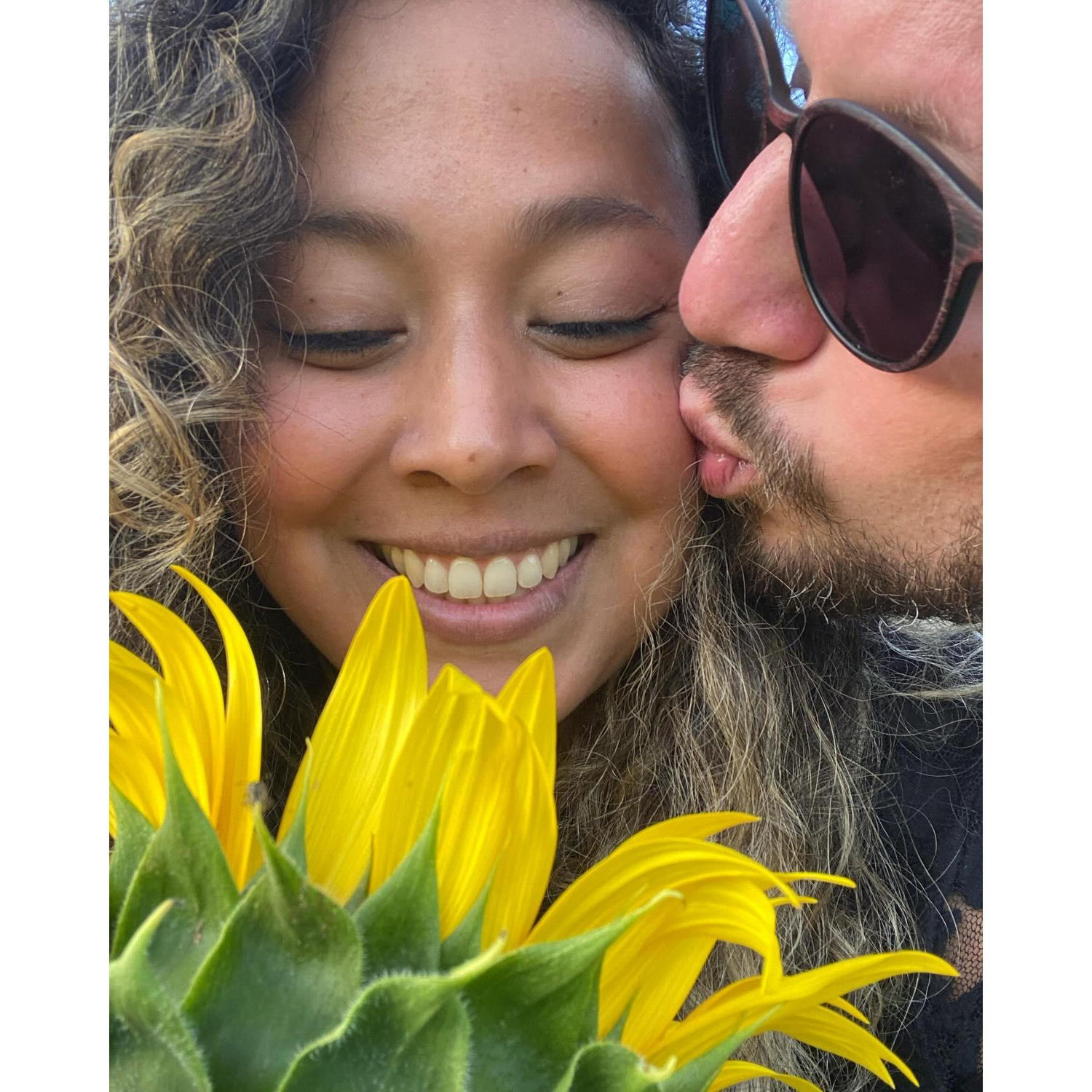 Sunflower kiss!