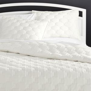 Palazzo White Quilt Full/Queen