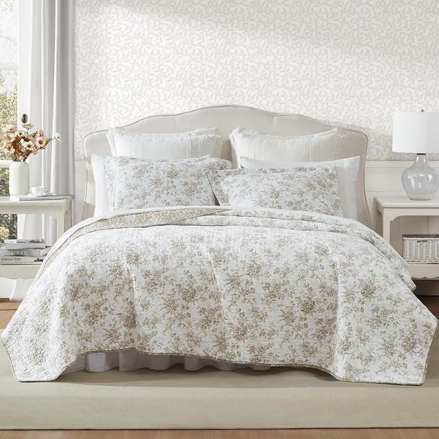 Laura Ashley - King Quilt Set, Reversible Floral Cotton Bedding with Matching Shams, Home Decor for All Seasons (Walled Garden Brown, King)