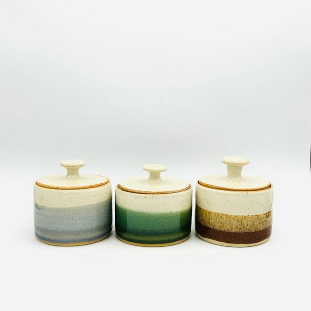 Brillant Green Two-Toned Ceramic Sugar Bowl with Lid by Amy Schnitzer