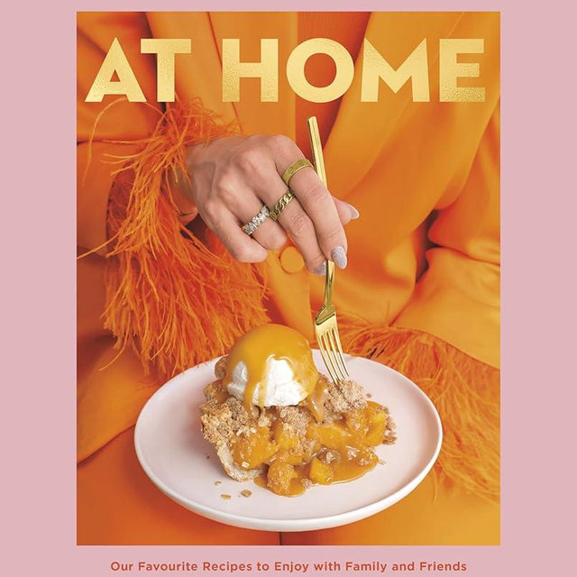 Jenna Rae Cakes at Home: Our Favourite Recipes to Enjoy with Family and Friends