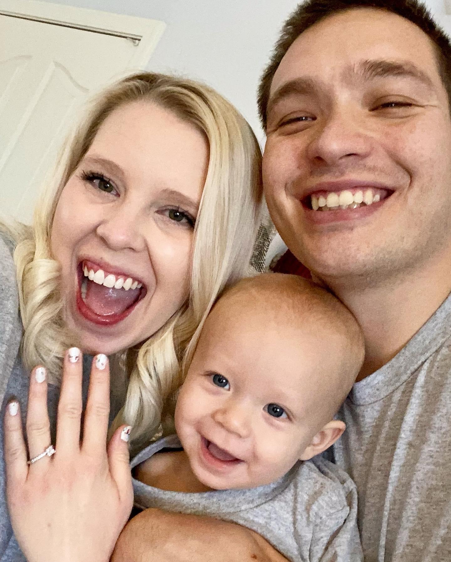 #FINALLEE 

Timmy finally popped the question on Christmas day, right before welcoming Sophia into the world!