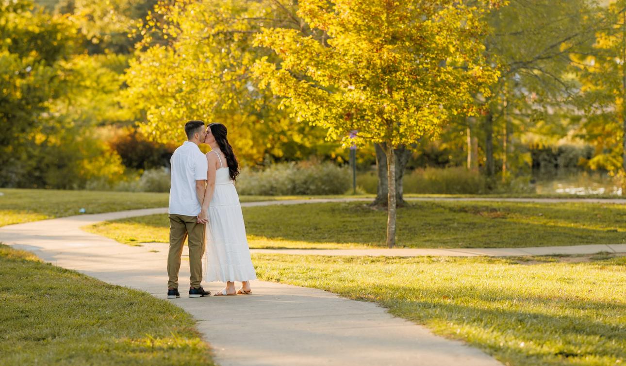 The Wedding Website of Aaron Fein and Lindsay Chelf