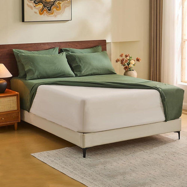 MEISHANG 100% French Pure Linen Sheets Queen Size - Extra Deep Pocket Sheet Set, Soft Durable Flax Linen, Anti-Tear Breathable & Oeko-Tex Certified 18-24 Deep Pocket,All Season(Forest Green)
