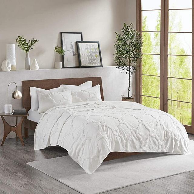 Madison Park Pacey Shabby Chic Cozy All Season Bedspread Bed Set with Matching Shams, Full/Queen, Geometric Embroidery White 3 Piece