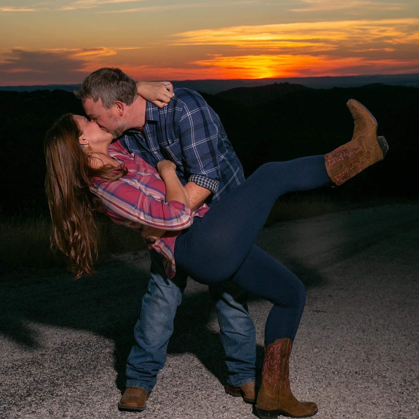 Engagement photo shoot September 2021
-in the hill country of Texas