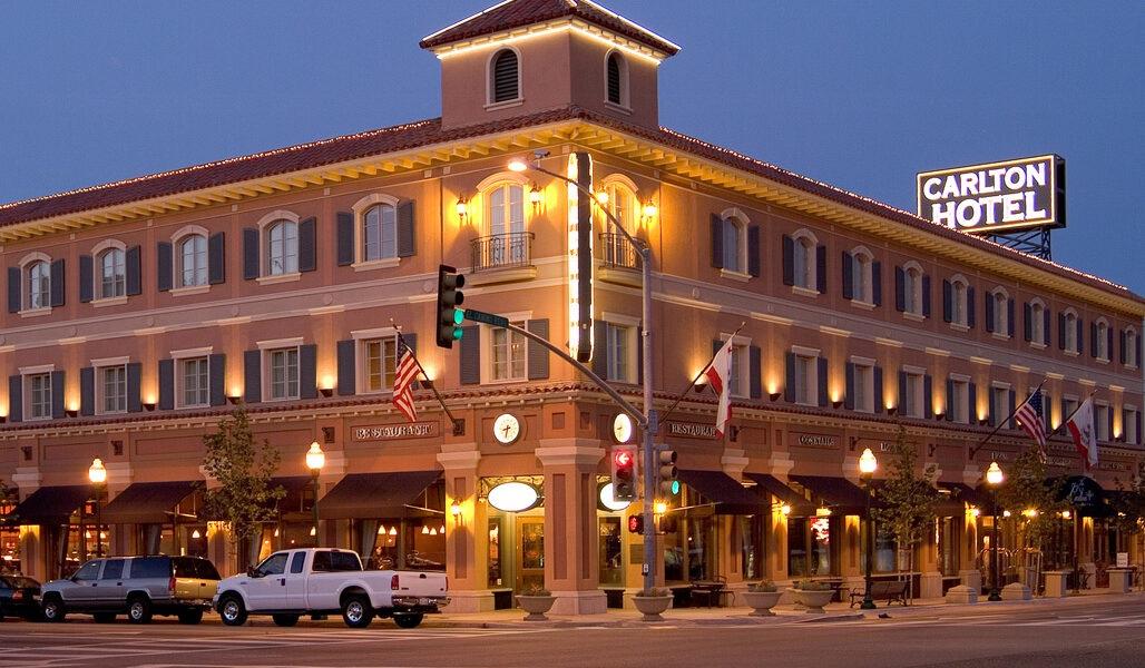 The Wedding Website of Jessica Aguirre Gonzales and JC Jewell