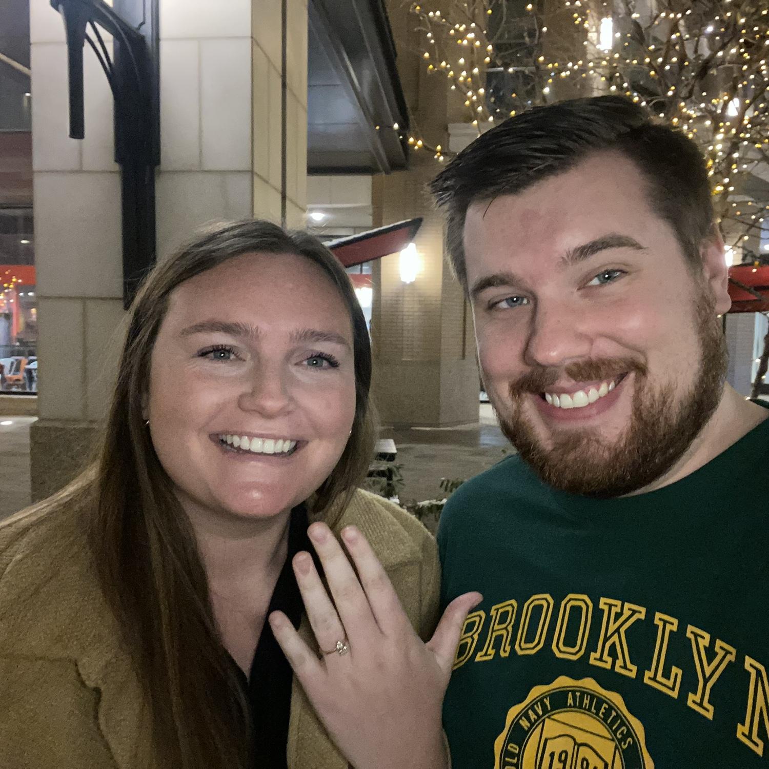 We’re engaged!!