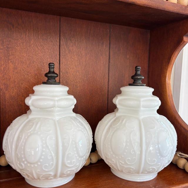 Vintage milk glass globes, lamp shades. This pair is perfect. the finials are original as well. These will go quickly. Globe 6 in +2 finial.