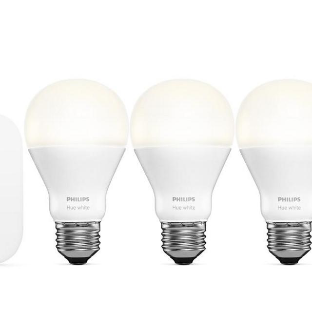 Philips Hue White Starter Kit 9.5W A19 E26