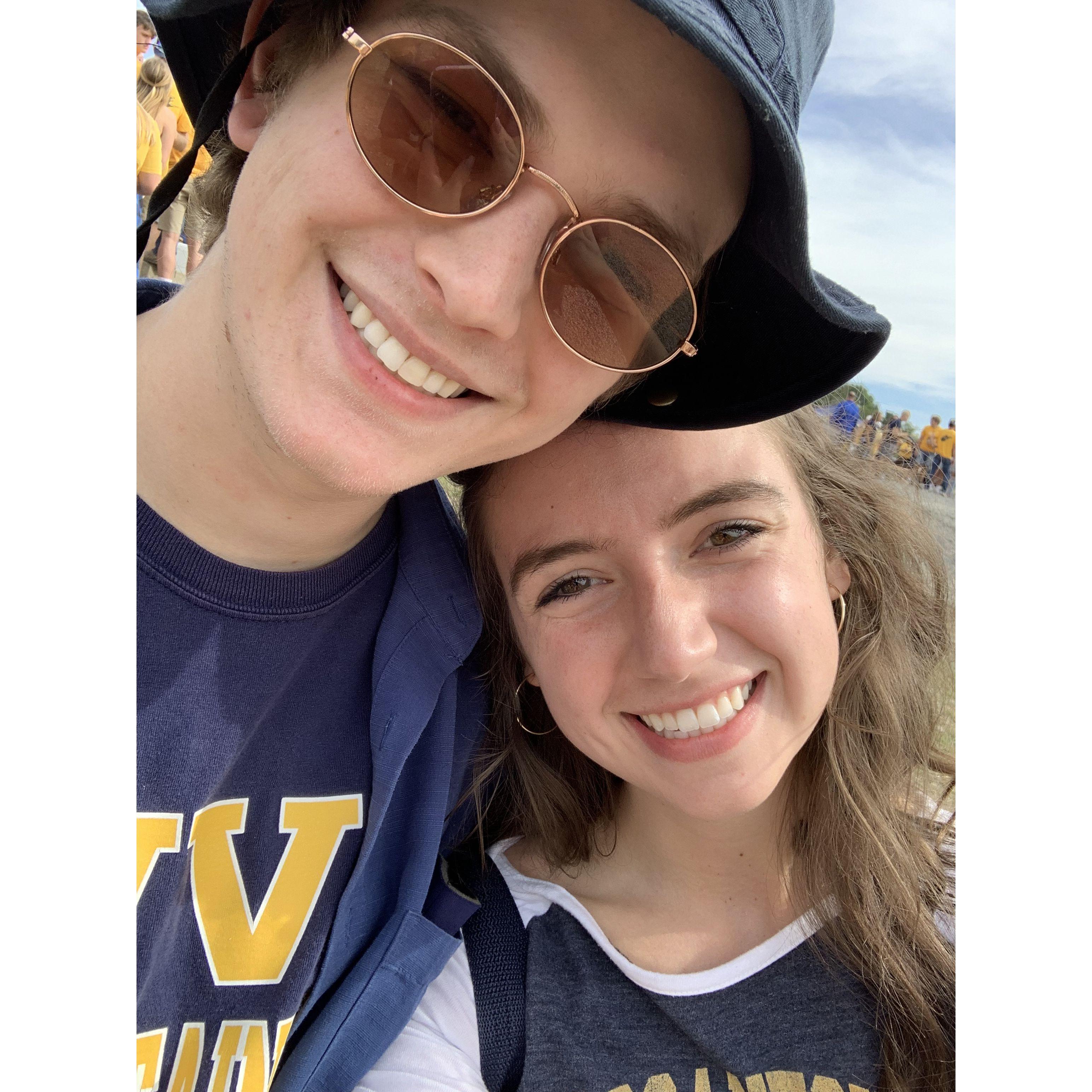 Cheering on the Mountaineers - October 2, 2021