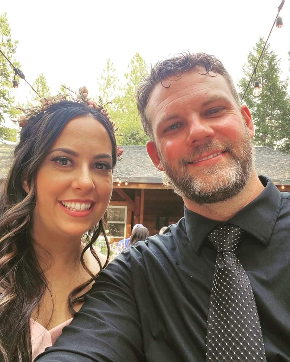 The Wedding Website of Nicole Bettencourt and Pete Pereira