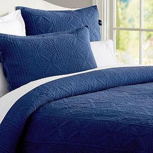 Hanna Quilt, King/Cal. King, Dark Twilight Blue