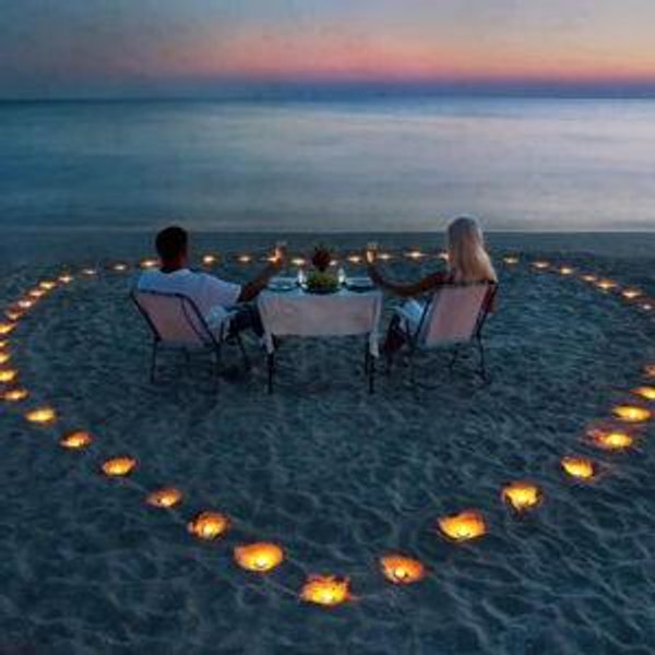 Honeymoon Romantic Sandbank Candle-Lit Dinner