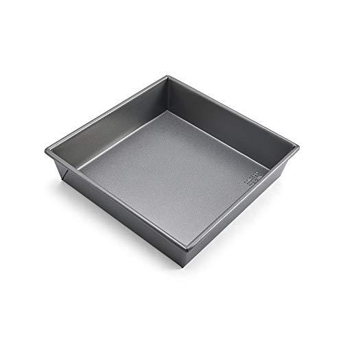 Chicago Metallic Professional 12-Cup Non-Stick Muffin  Pan,15.75-Inch-by-11-Inch