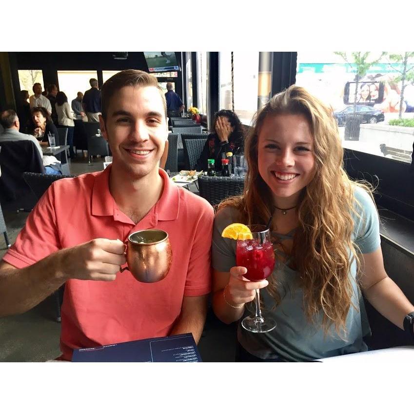 Grabbing dinner and drinks with Alex's family!