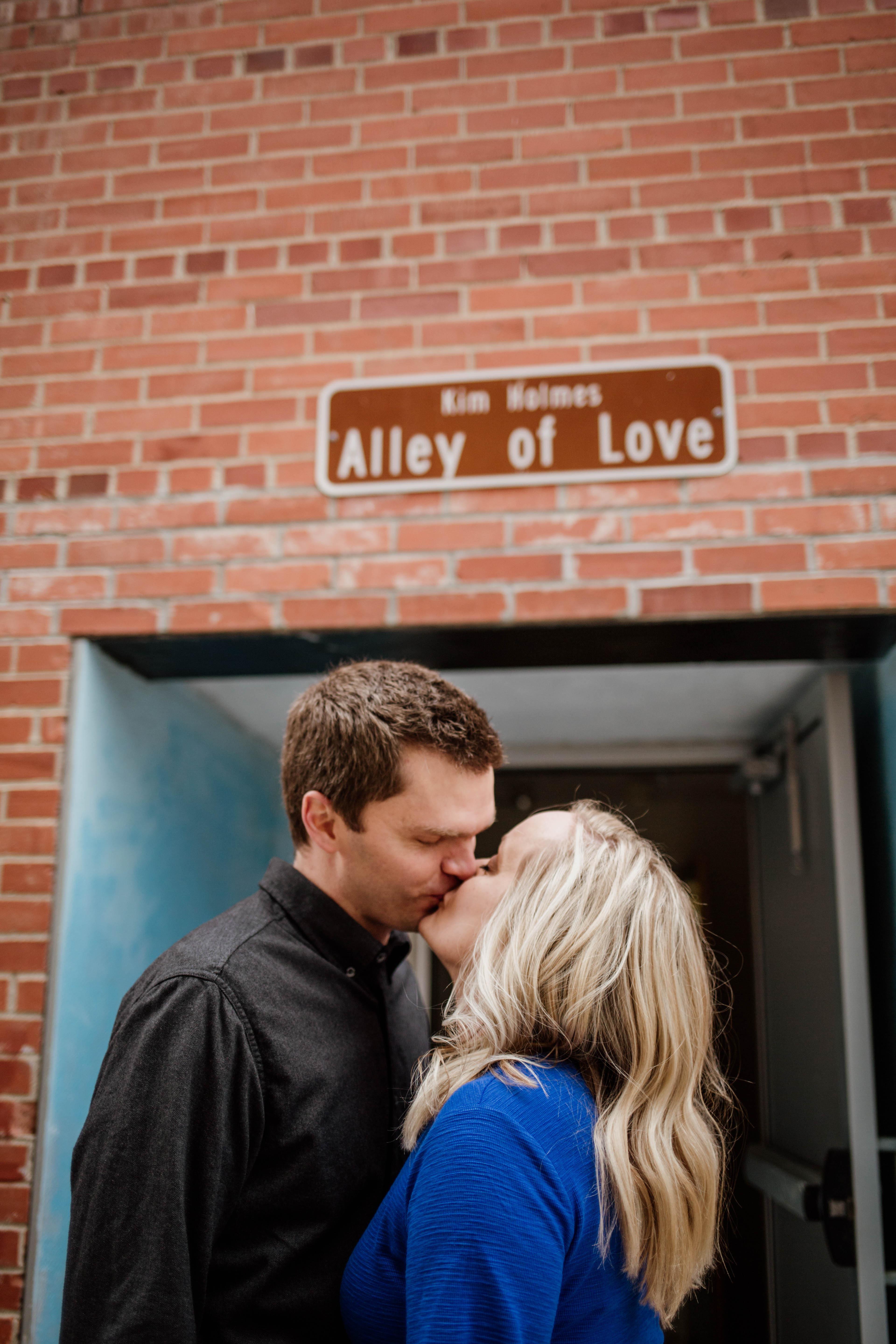 The Wedding Website of Rebecca Jacobson and Andrew Bergee