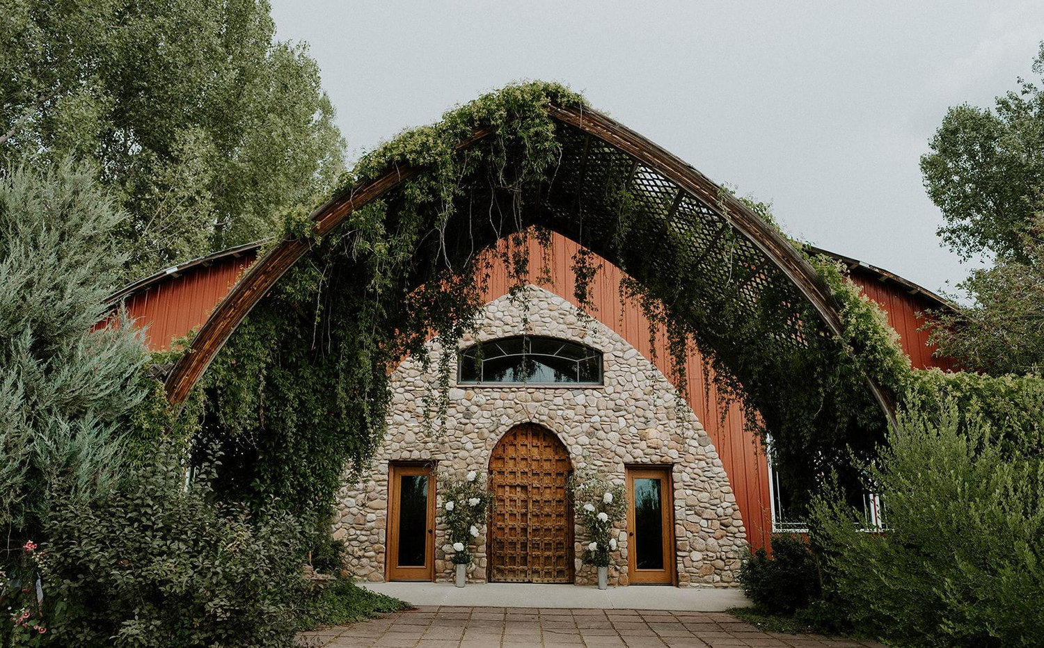 The Wedding Website of Hannah Bouska and Soren Sovndal