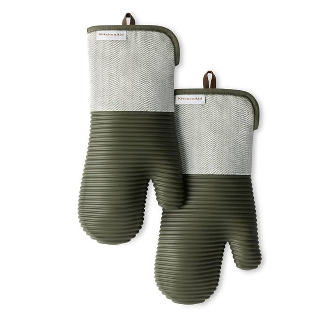 KITCHENAID® Evergreen Design Series Herringbone Ribbed Soft Silicone Oven Mitts 2-Pack Set, Heat Resistant up to 500°F, Flexible & Waterproof, Deep Forest Green, 7"x14"