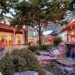 La Cantera Mall