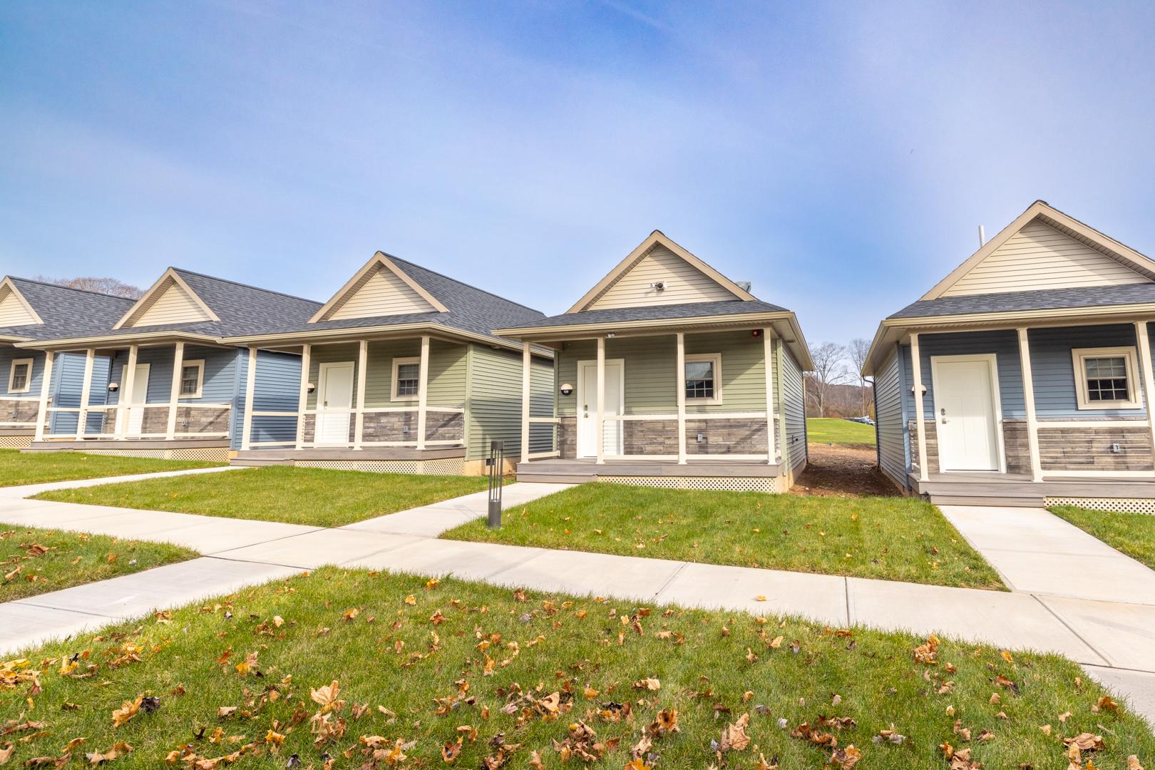 The Wedding Website of Sheyenne Moore and Justin Duganitz