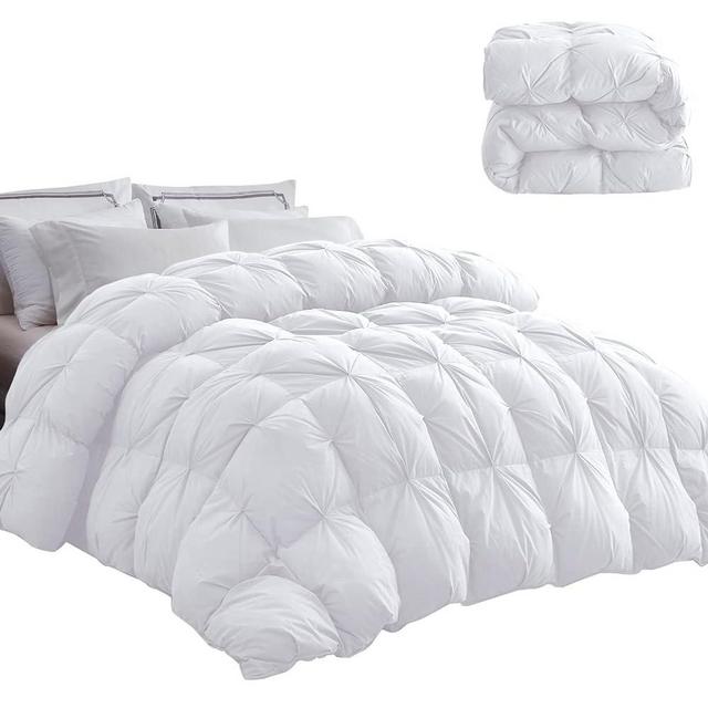 SNOWMAN All-Season 75% Down Comforter King Size, Pinch Pleat Duvet Insert with 8 Corner Tabs, Medium Warm Bed Comforter, Soft and Durable Down Proof Cotton Blended Fabric (White, 106"x90")