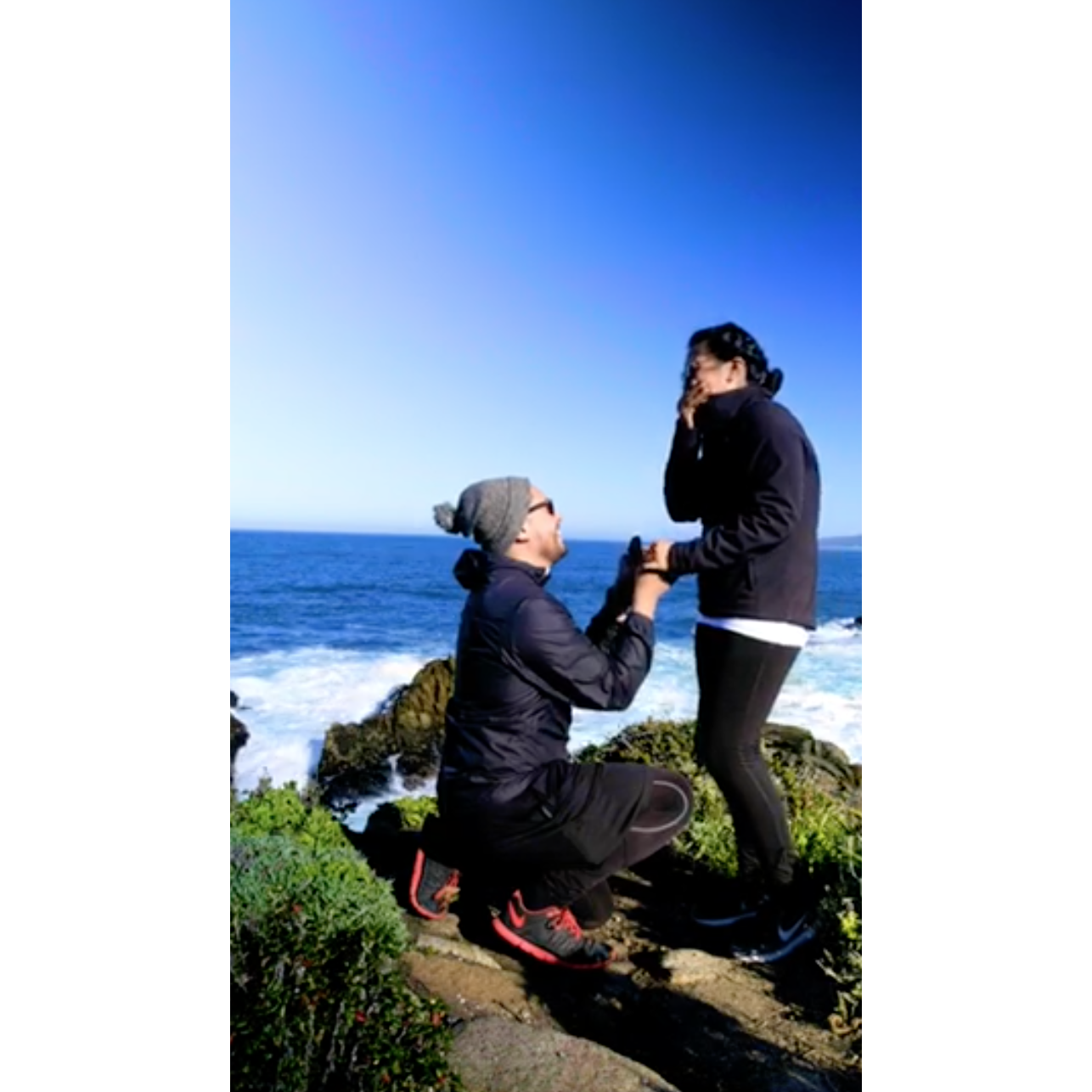 Here is the start of our adventure together; Point Lobos State Natural Reserve. 

Aquí está el comienzo de nuestra aventura juntos; Reserva Natural del Estado de Point Lobos.