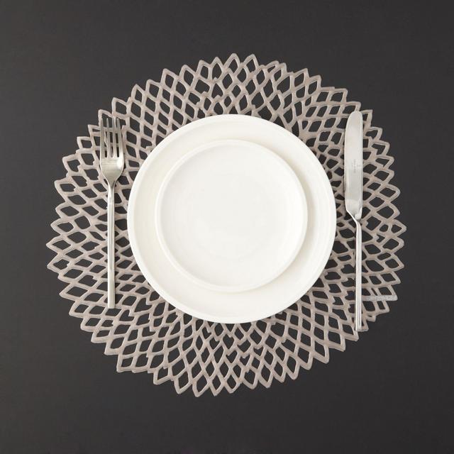 Chilewich - Dahlia Pressed Vinyl Round Placemat