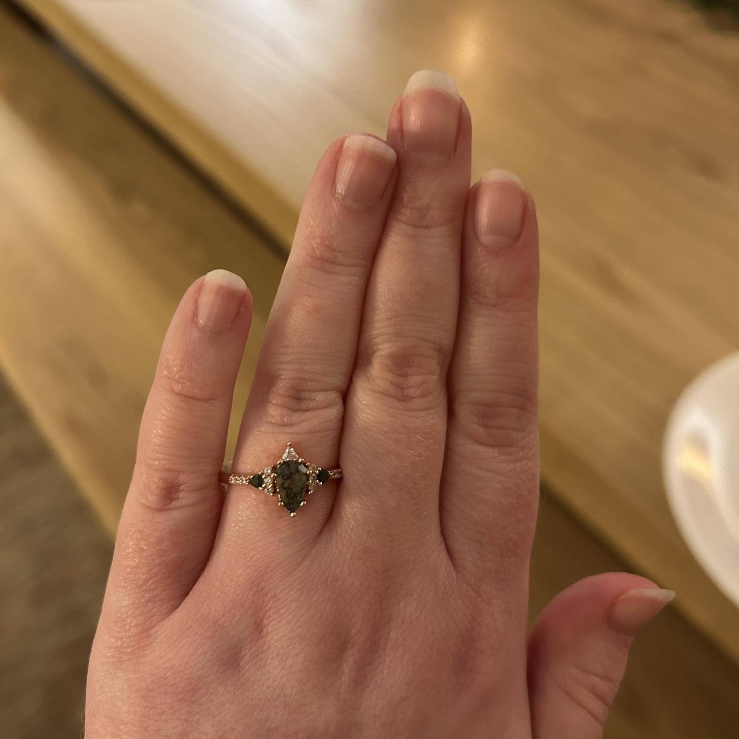 Merry Christmas to us!! ✝️❤️💚💍