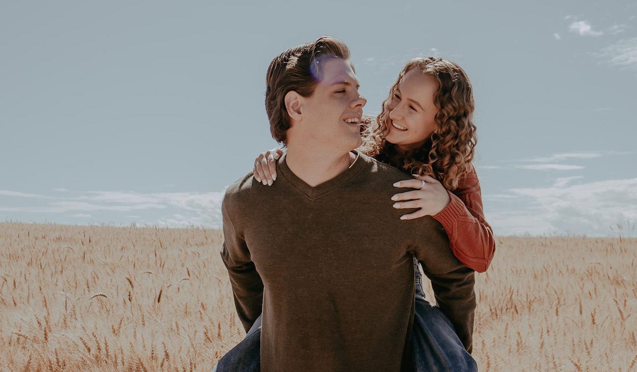 The Wedding Website of Dayle Brushaber and Ethan Jones