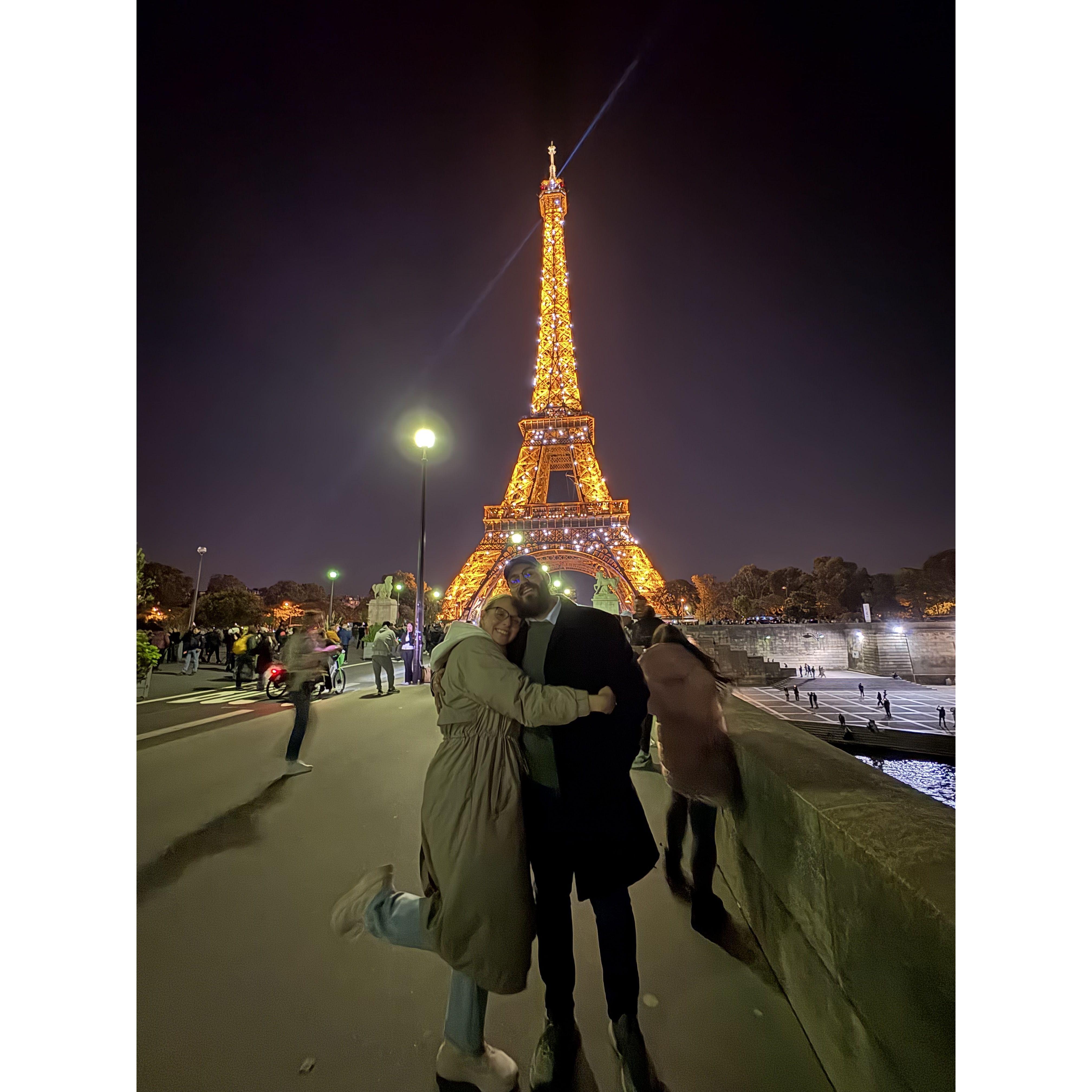 Caught the Eiffel Tower lit up at night - gorgeous views!!
