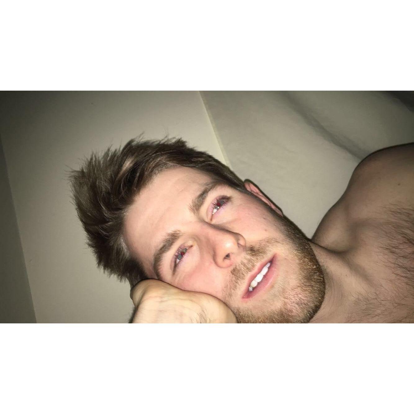 Again, HOLY BEAUTIFUL MAN!!