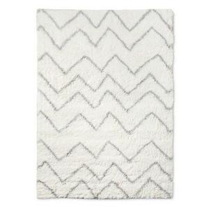 Cream Chevron Rug (4'X5'6") - Pillowfort™