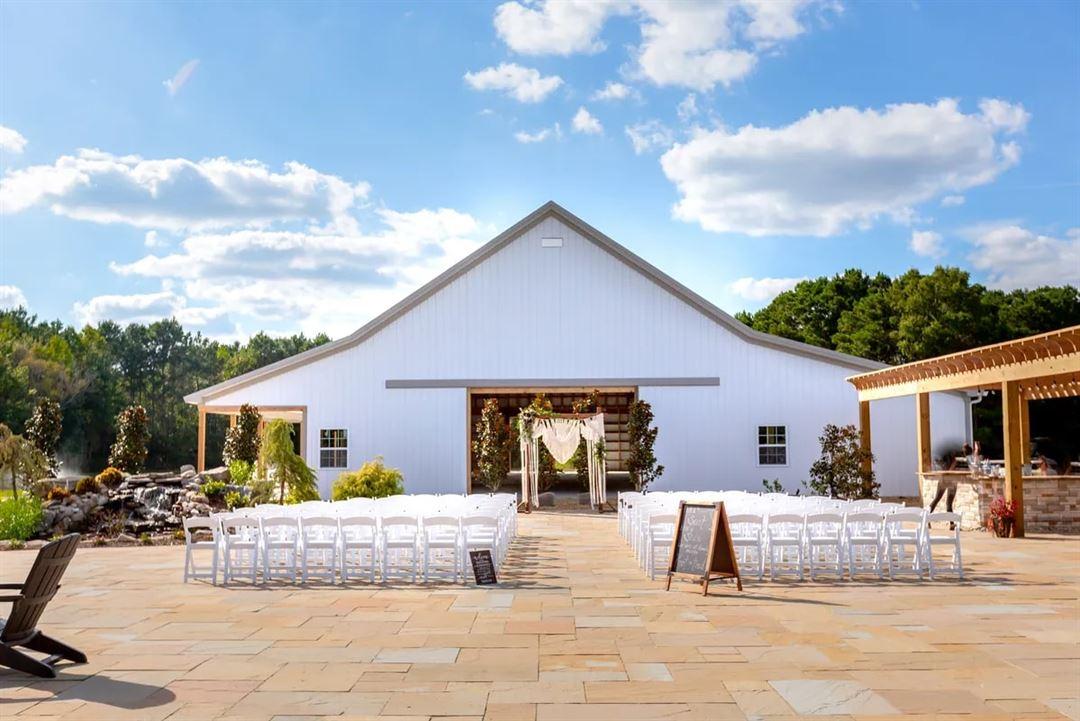 The Wedding Website of Christina Brown and Ingace Jenkins