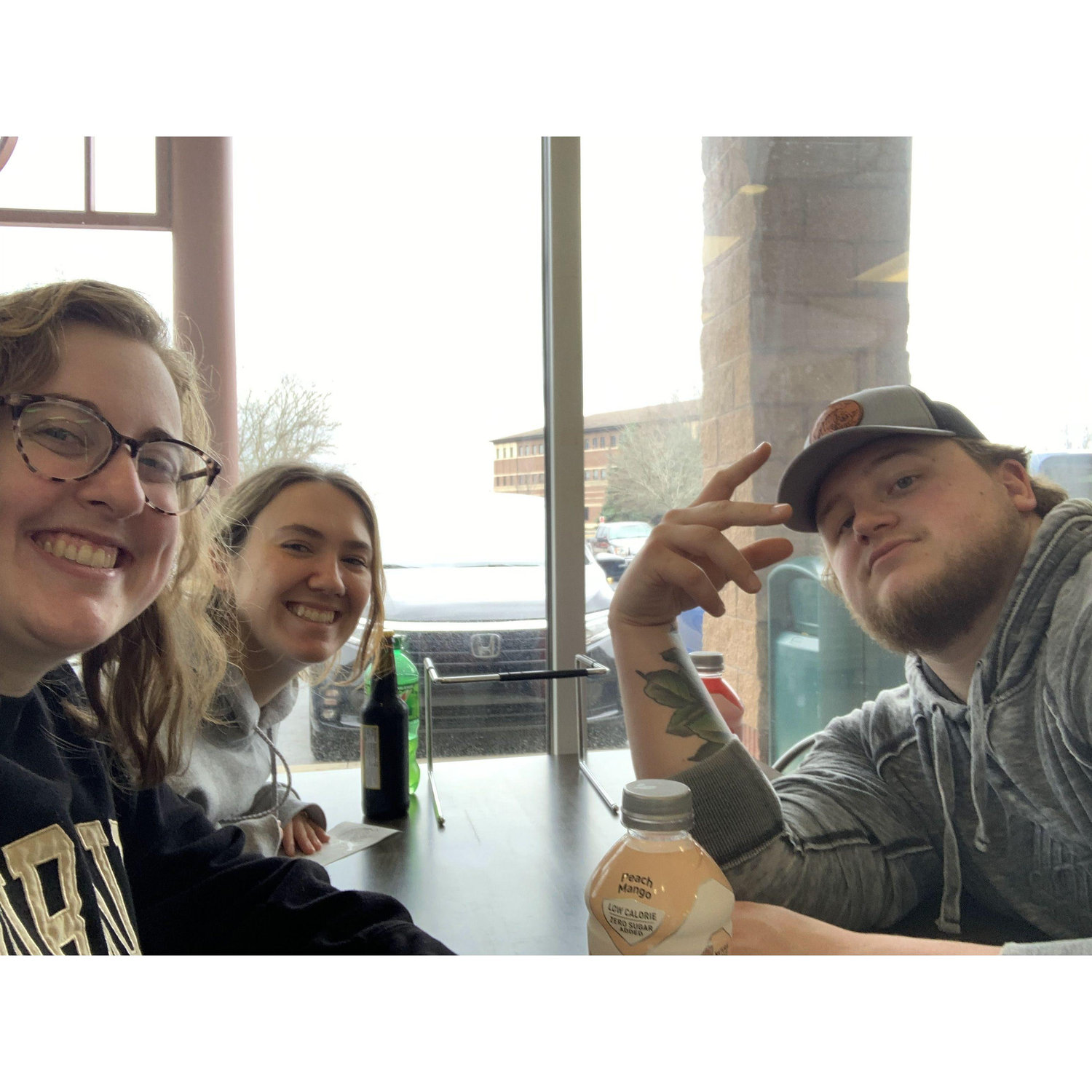 Maleah's best friend, Kristen, came to visit for a quick weekend trip! We took her to Pizza Uncommon, one of our favorite pizza restaurants
