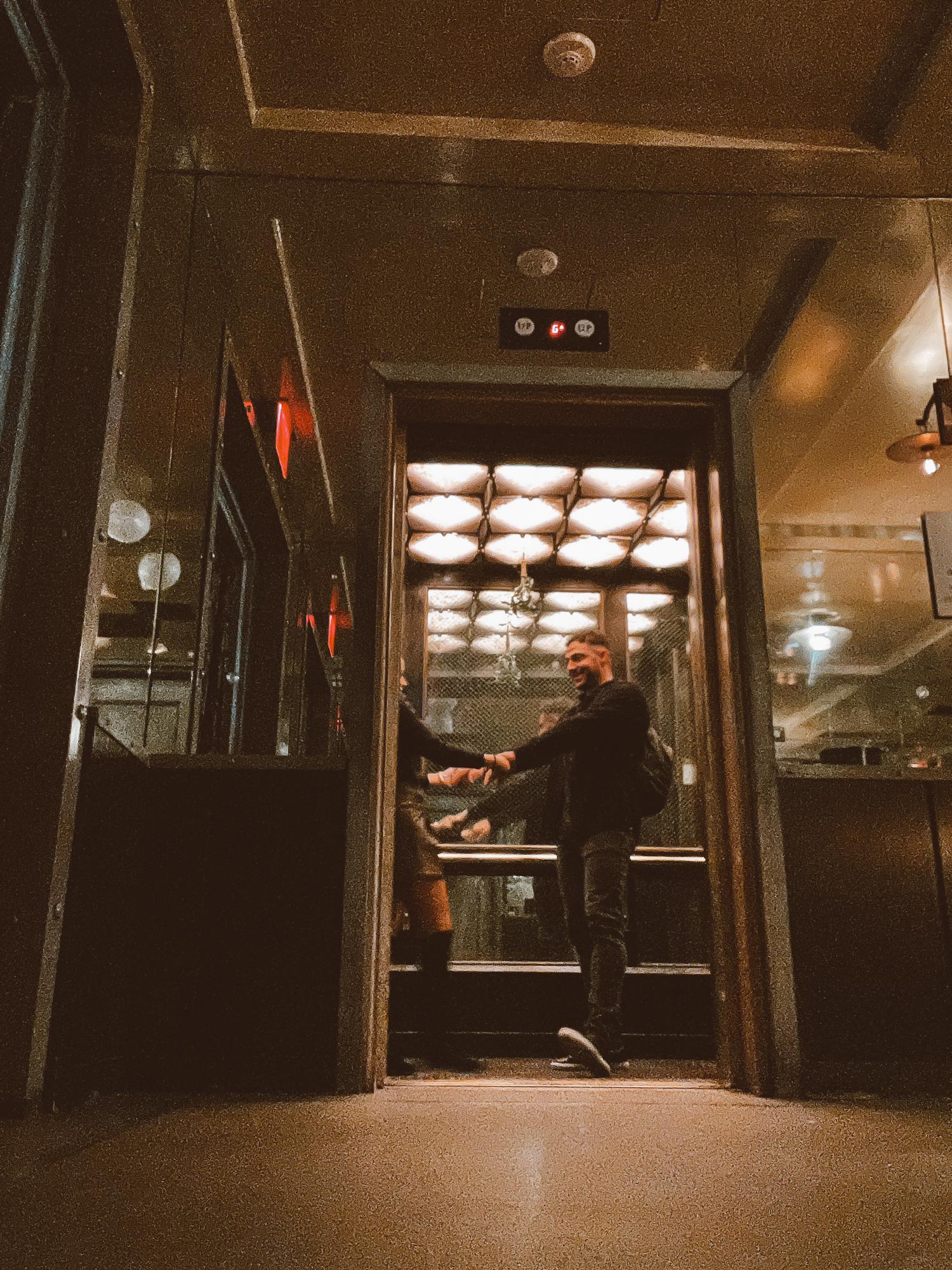 Photoshoot in New York. 
The city where the couple fell in love.