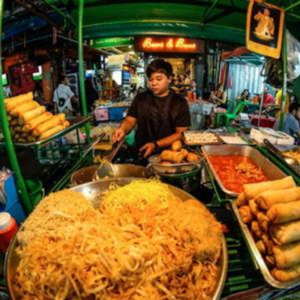 Honeymoon: Local Food Tour 🥙