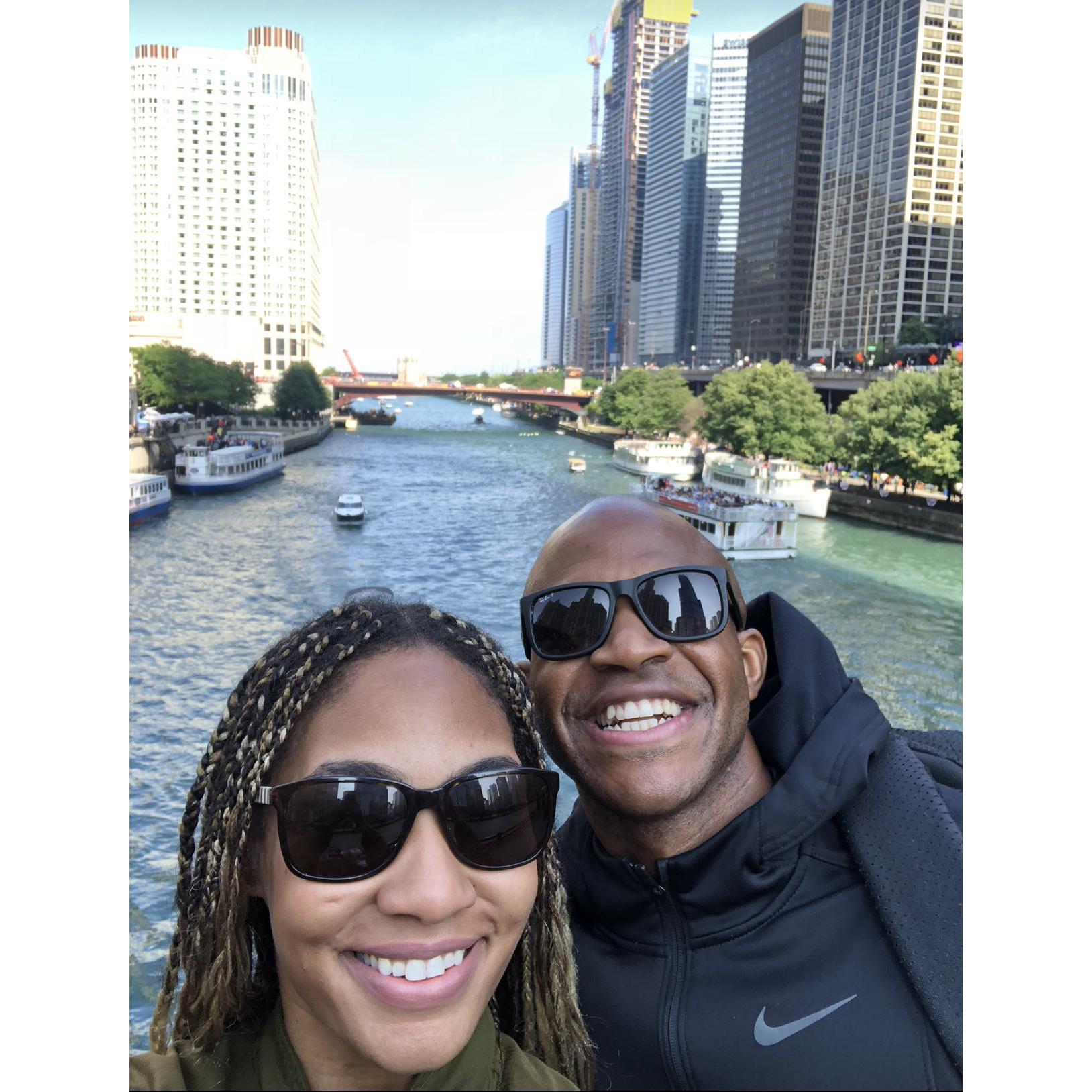 Tourist life in Chicago. Sebastian's surprise birthday trip.
