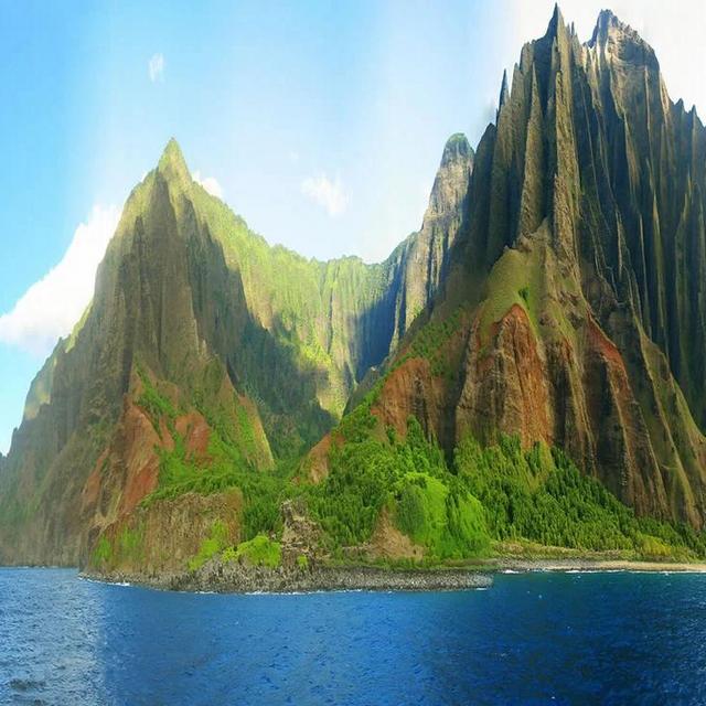 Napali Coast Boat Tour on our Honeymoon