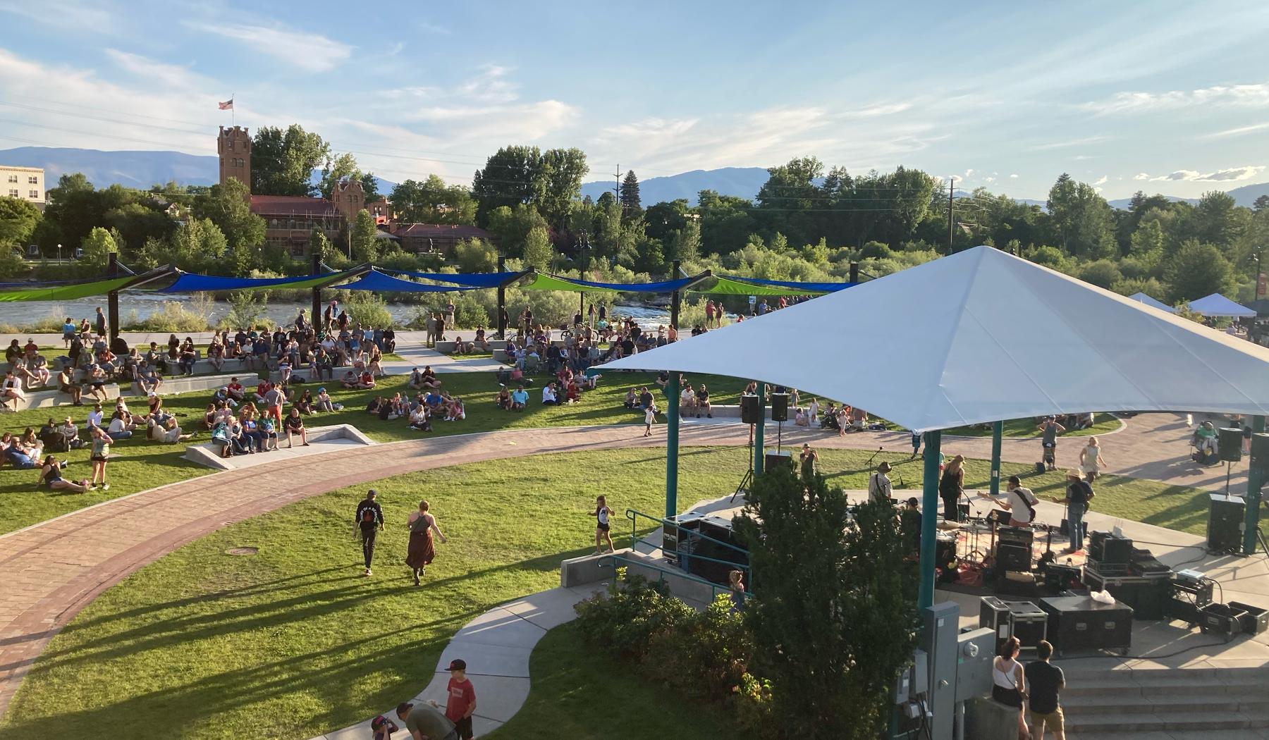 The Wedding Website of Cassie Sevigny and Drew Kinney