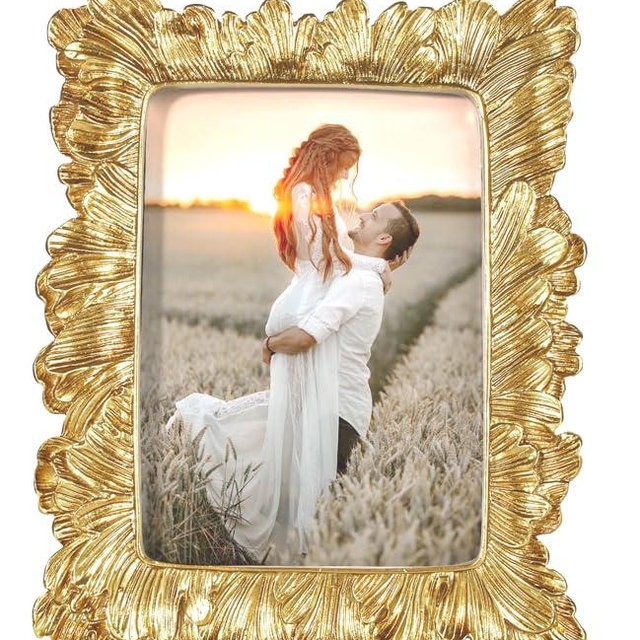 Scarlume 5x7 Picture Frames Gold Vintage Picture Frame for Table Top Display and Wall Hanging Home Decor